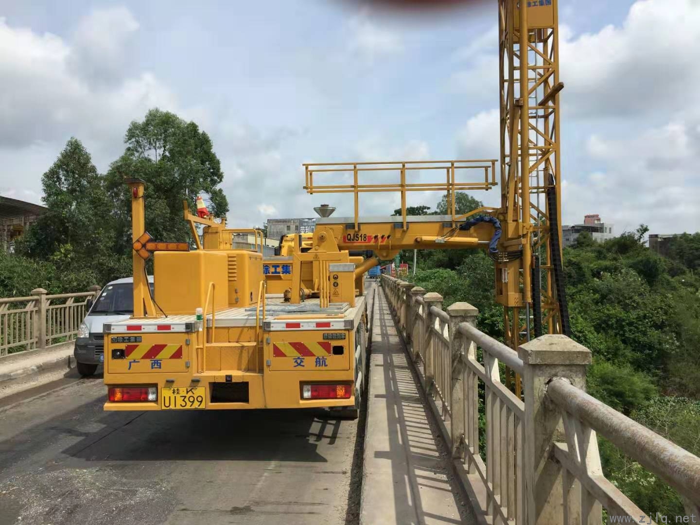 廣西合浦公路管理局開展橋梁定期檢測(cè) 提升橋梁養(yǎng)護(hù)與安全管理水平