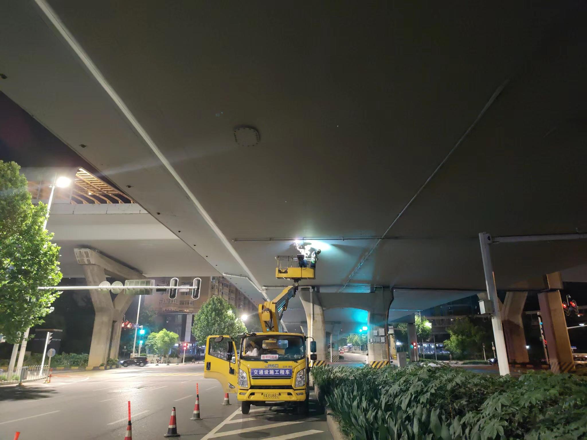 湖北武漢市道路橋隧安全監(jiān)管平臺(tái)已實(shí)現(xiàn)對812座橋梁24小時(shí)監(jiān)測橋梁健康狀況